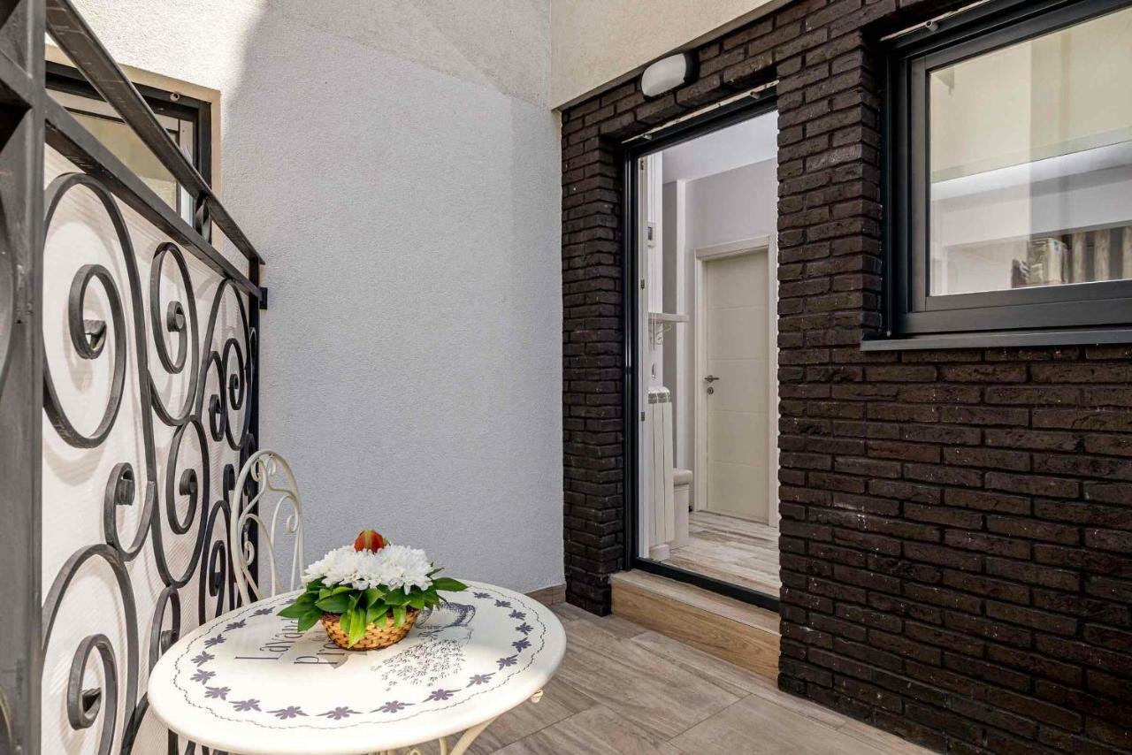 Joli Apartment Belgrad Exterior foto